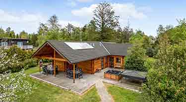 Exklusives Ferienhaus mit Sauna, Whirlpool 180 m zum Ostseestrand