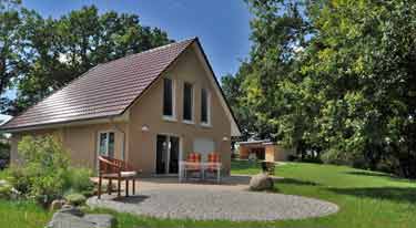 Komfortables Ferienhaus am Ellbogensee bei Wesenberg