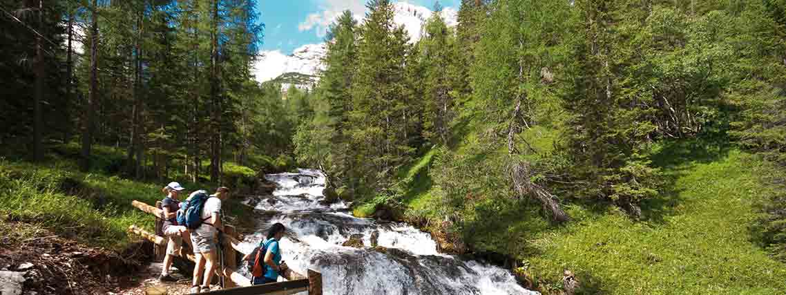 Wasserfälle und Gebirgsbäche rund um Cortina d'Ampezzo (Foto: Cortina Turismo, Dino Colli)
