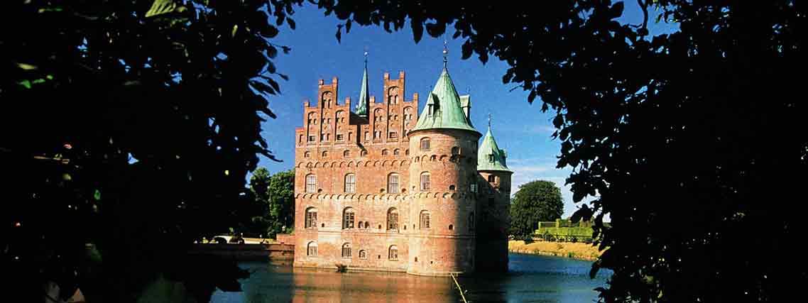 Schloss Egeskov auf Fünen (Foto: Visit Denmark, B.Krist)