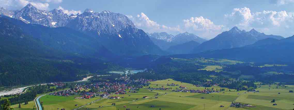 Blick auf dias Karwendelgebirge (Foto: Alpenwelt Karwendel / Christoph Schober)