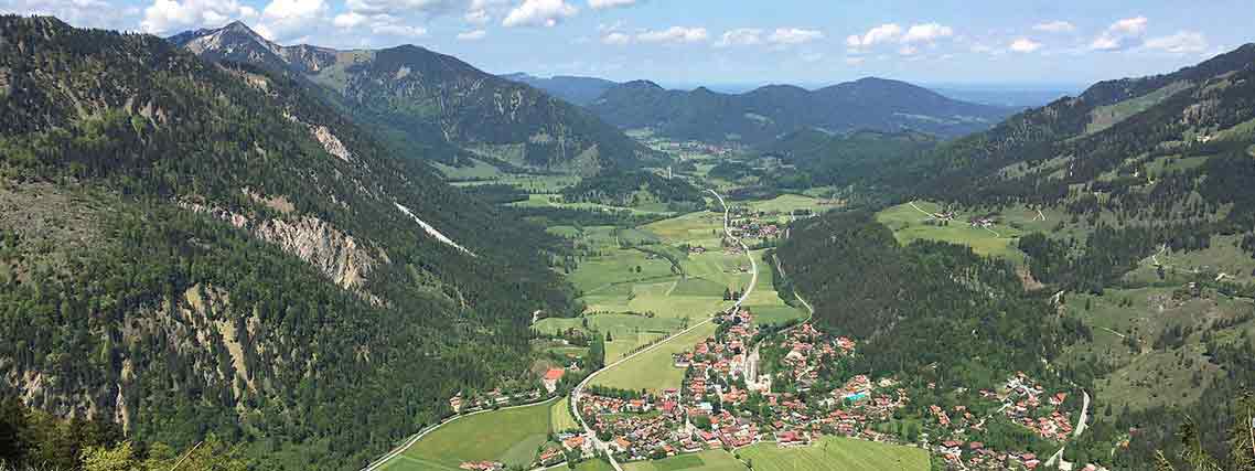 Blick auf Bayrischzell und das Leitzachtal (Foto: pixabay / Michael Freyermuth)