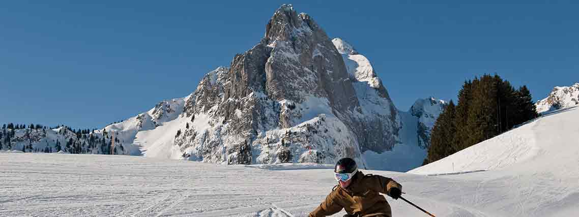 Skifahrer an der Videmanette in den Gstaad Mountain Rides (Foto: Gstaad Saanenland Tourismus R. Gruetter)