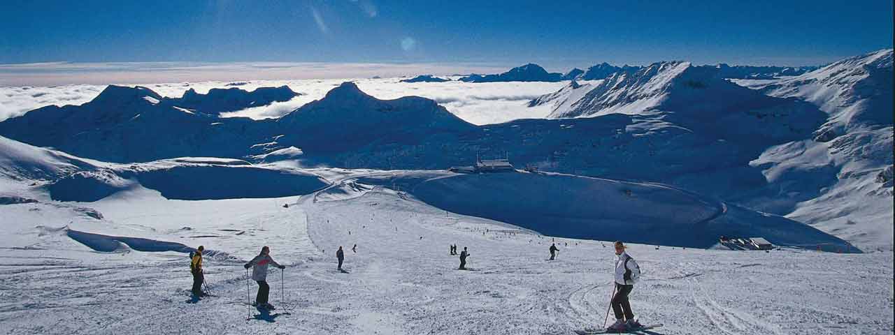 Skifahren über den Wolken am Mölltaler Gletscher (Foto: Tourismusgemeinschaft Mölltaler Gletscher)
