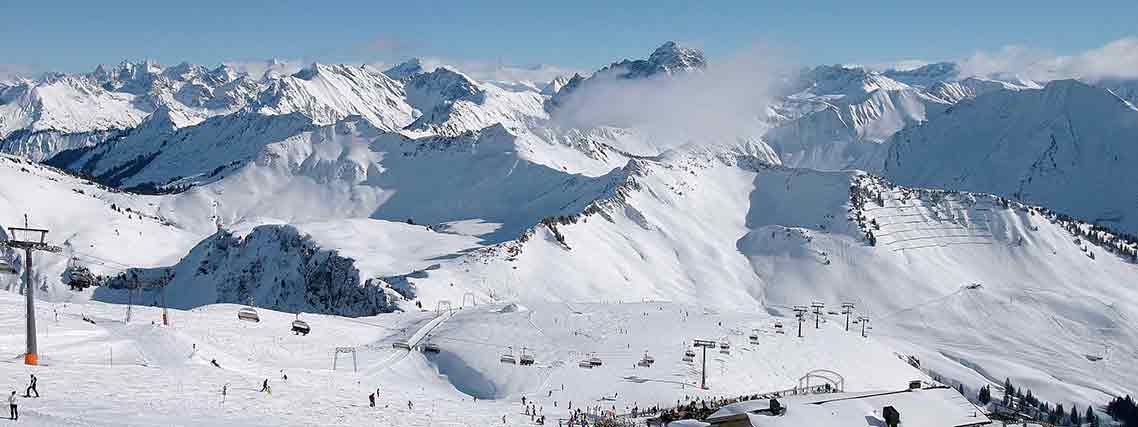 Im Skigebiet am Diedamskopf Bregenzerwald (Foto: Au Tourismus, walser-images)