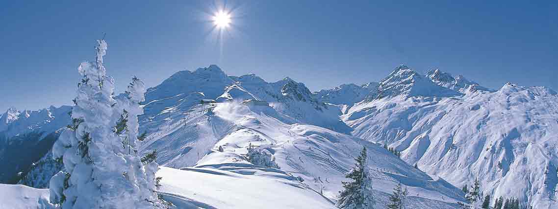 Neuschnee bei Sonnenschein im Montafon (Foto: Archiv Montafon Tourismus)