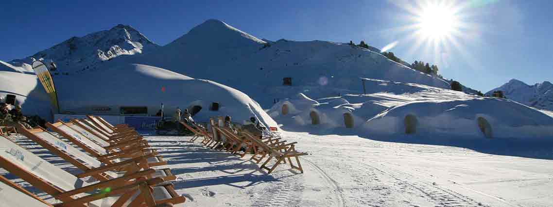 An der White Lounge im Skigebiet Penken Mayrhofen im Zillertal (Foto: Mayrhofen-de)